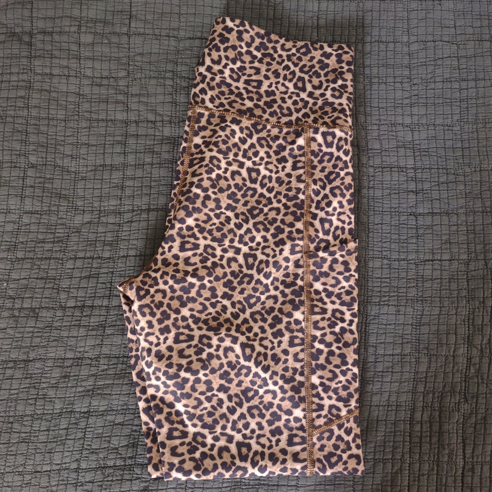 AE pocket leggings